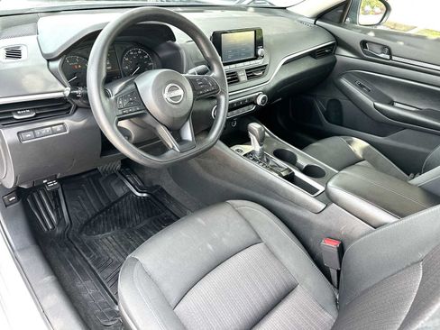Used 2024 Nissan Altima 2.5 S FWD image 18