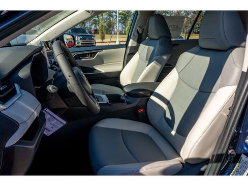 New 2025 Toyota RAV4 XLE Premium image 11