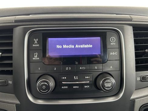 Used 2013 RAM 2500 Tradesman w/ Chrome Appearance Group AWD/4WD image 15