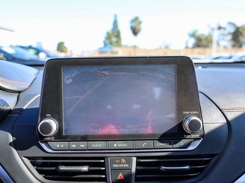 Used 2022 Nissan Altima 2.5 SR image 14