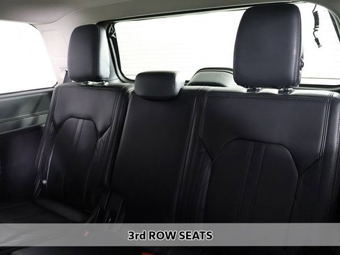 Used 2020 Ford Expedition Platinum AWD/4WD image 11