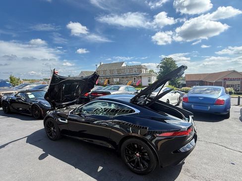 Used 2017 Jaguar F-TYPE Coupe RWD image 33