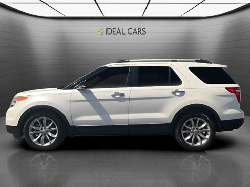 Used 2013 Ford Explorer XLT FWD image 9