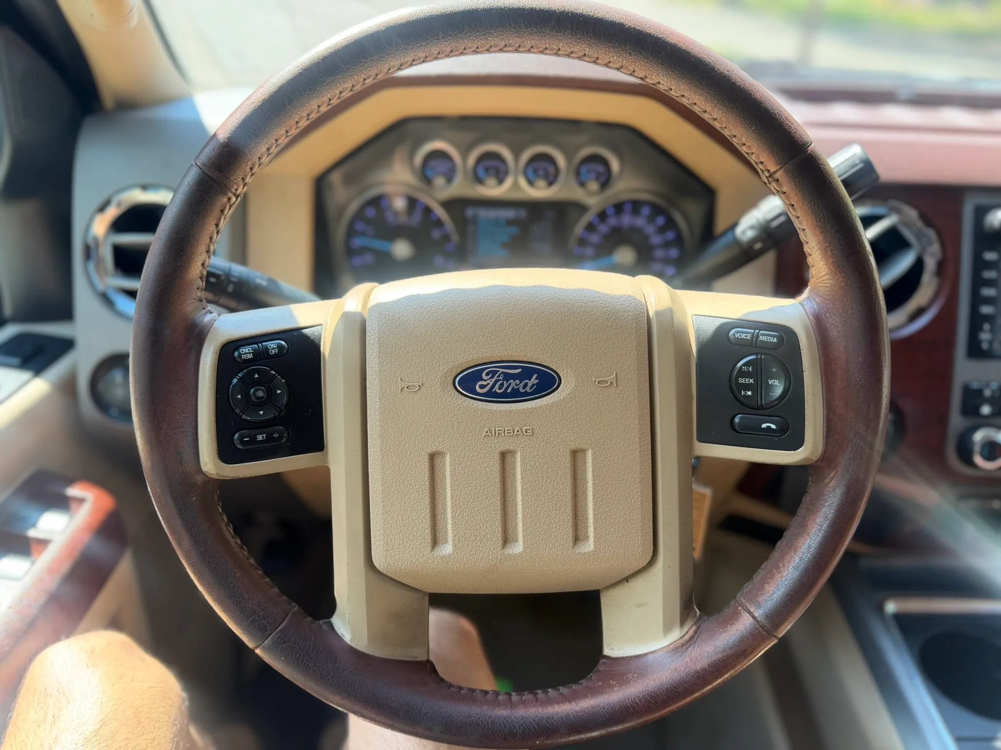 Used 2012 Ford F250 King Ranch w/ King Ranch w/Chrome Pkg AWD/4WD image 16