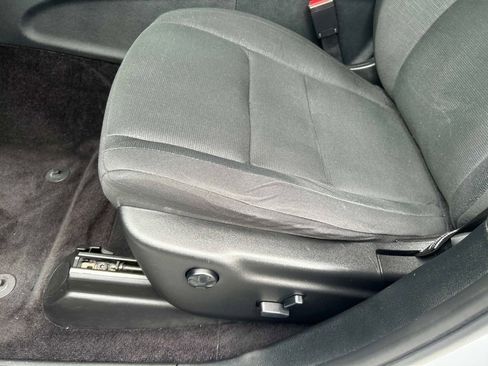 Used 2016 Jeep Grand Cherokee Laredo w/ Quick Order Package 23E image 21