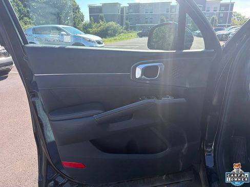 Certified 2023 Kia Sorento SX FWD image 9