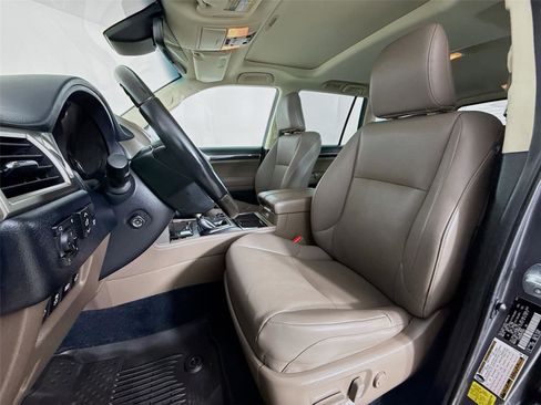 Used 2021 Lexus GX 460 Premium w/ Premium Package image 22