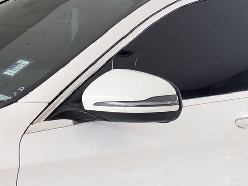 Used 2019 Mercedes-Benz C 300 Sedan image 12