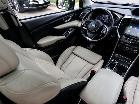 Used 2019 Subaru Ascent Limited image 16