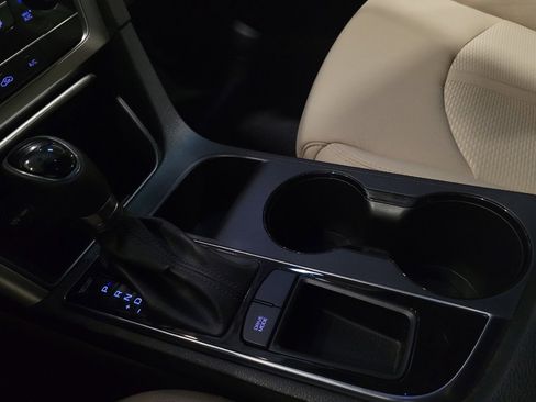 Used 2016 Hyundai Sonata SE image 26