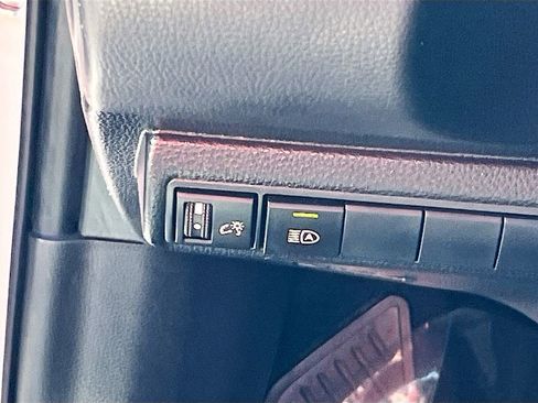 Used 2022 Toyota Corolla SE image 10