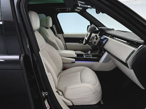 Used 2023 Land Rover Range Rover SE AWD/4WD image 34