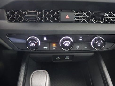 Certified 2025 Honda Accord LX image 15