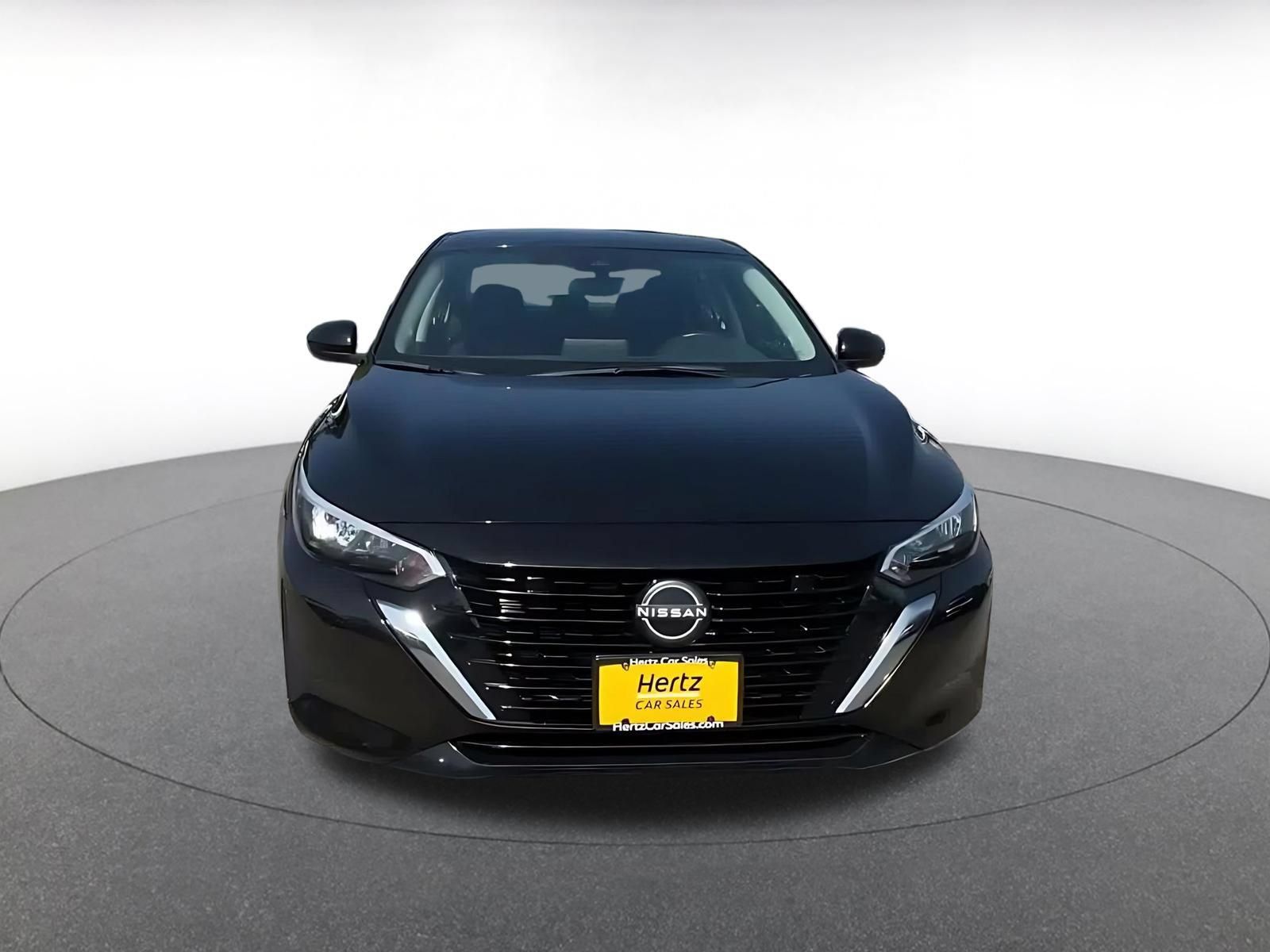 Used 2025 Nissan Sentra SV FWD image 4