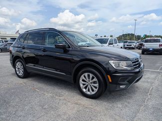 Used 2018 Volkswagen Tiguan SE FWD video 2