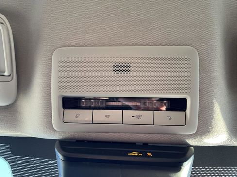 Used 2023 MAZDA MAZDA3 s image 35