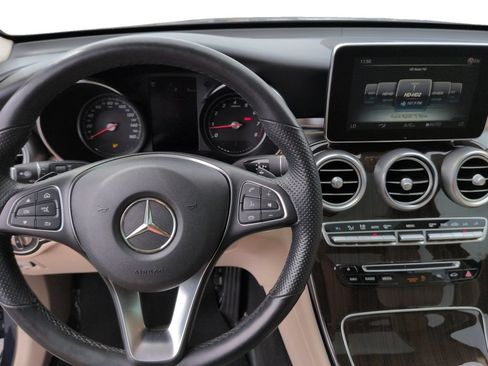 Used 2019 Mercedes-Benz GLC 300 4MATIC image 15