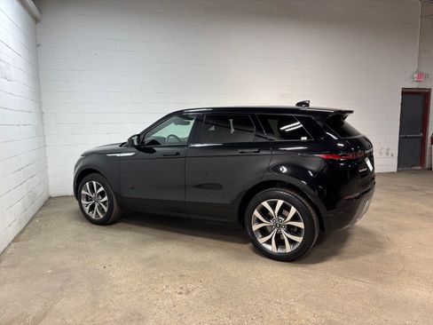 Used 2023 Land Rover Range Rover Evoque SE AWD/4WD image 10