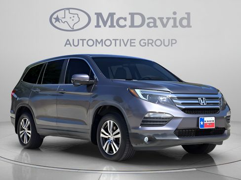 Used 2017 Honda Pilot EX image 7