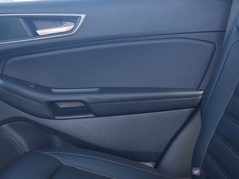 Certified 2024 Ford Edge SEL image 17