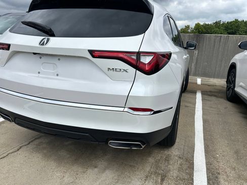 Used 2023 Acura MDX FWD image 34
