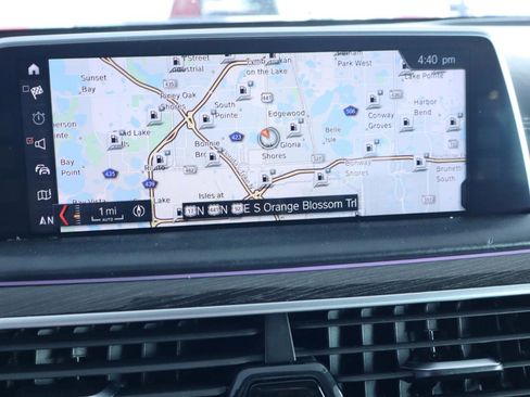 Used 2018 BMW 750i RWD image 26