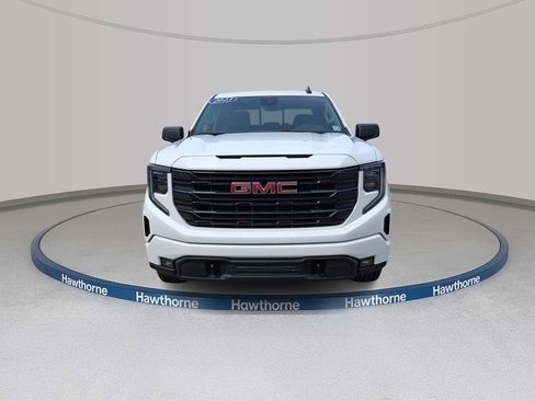 Used 2023 GMC Sierra 1500 Elevation w/ Preferred Package image 2