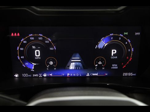 Used 2024 Chevrolet Colorado LT w/ LT Convenience Package III AWD/4WD image 9