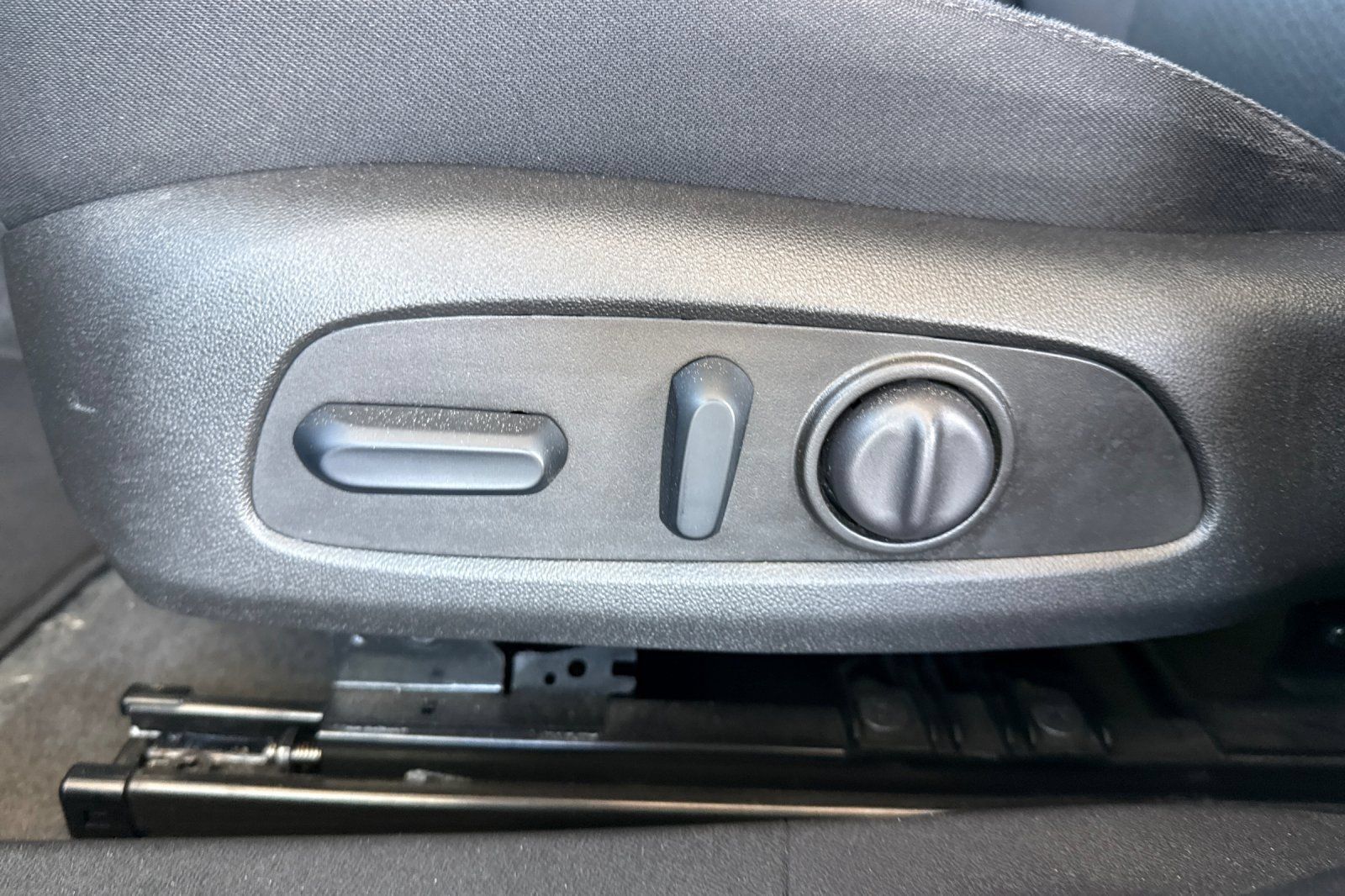 Used 2025 Chevrolet Malibu RS FWD image 19