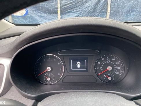 Used 2017 Kia Sorento LX w/ LX Convenience Package image 19