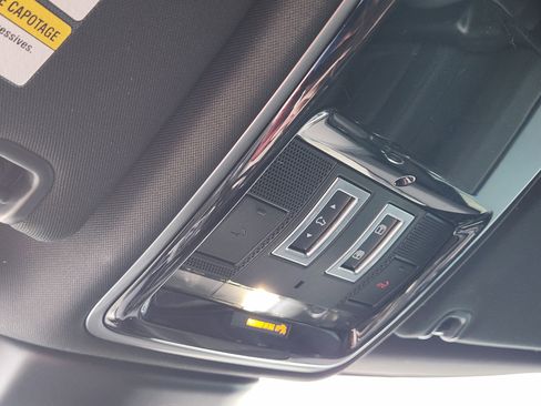 Used 2020 Land Rover Range Rover Sport HST image 26