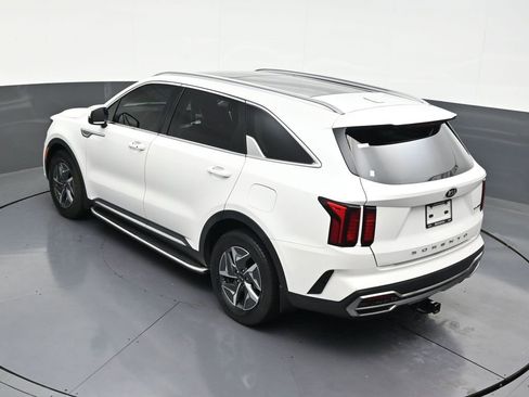 Used 2021 Kia Sorento EX FWD image 21