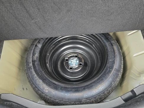 Used 2020 Honda Fit LX image 29