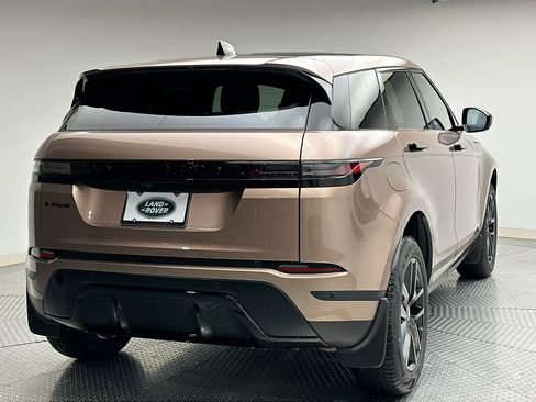 Used 2026 Land Rover Range Rover Evoque S AWD/4WD image 3