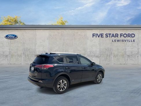 Used 2018 Toyota RAV4 XLE w/ Convenience Package AWD/4WD image 8