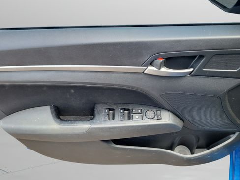 Used 2017 Hyundai Elantra Value Edition FWD image 23