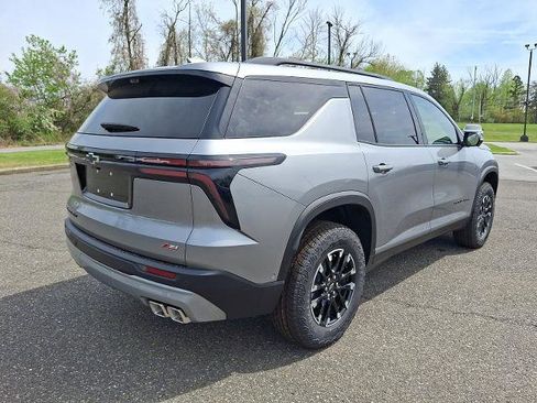 New 2026 Chevrolet Traverse Z71 w/ Enhanced Driving Package AWD/4WD image 4