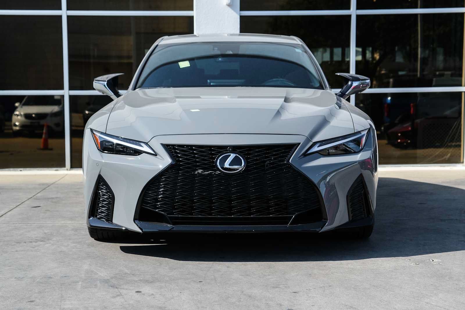 Used 2022 Lexus IS 500 RWD image 3