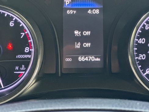 Used 2020 Toyota Camry SE image 26