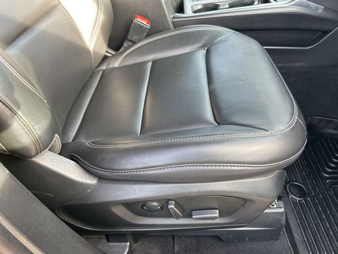 Used 2023 Ford Explorer XLT w/ Equipment Group 202A image 46