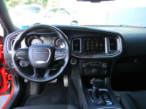 Used 2018 Dodge Charger R/T Scat Pack image 16