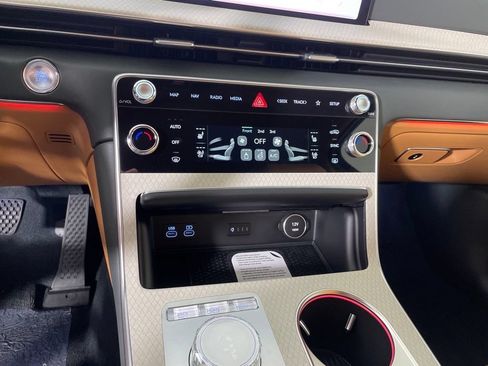 New 2026 Genesis GV80 2.5T Prestige AWD/4WD image 15