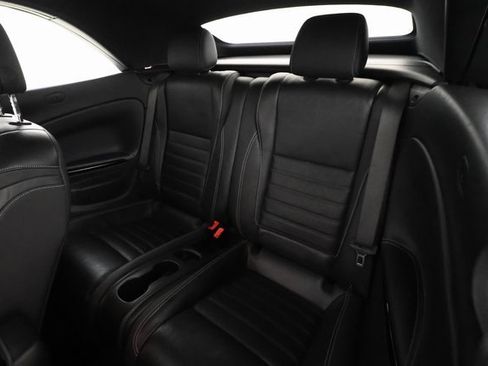 Used 2019 Buick Cascada Premium image 16