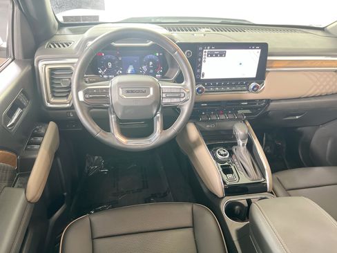 Used 2025 GMC Canyon Denali AWD/4WD image 23