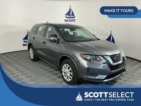 Used 2020 Nissan Rogue S image 1