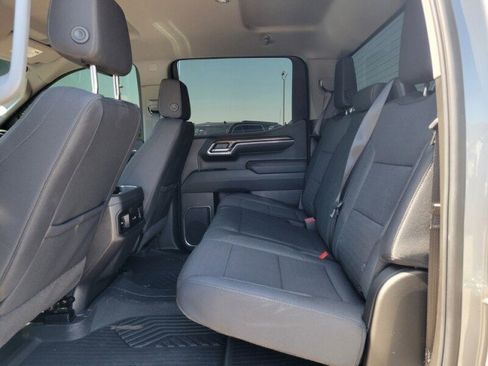 Used 2025 Chevrolet Silverado 1500 LT Trail Boss AWD/4WD image 27