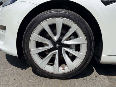 Used 2022 Tesla Model 3 Long Range AWD/4WD image 7