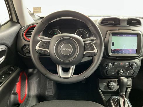 Used 2023 Jeep Renegade Trailhawk AWD/4WD image 7