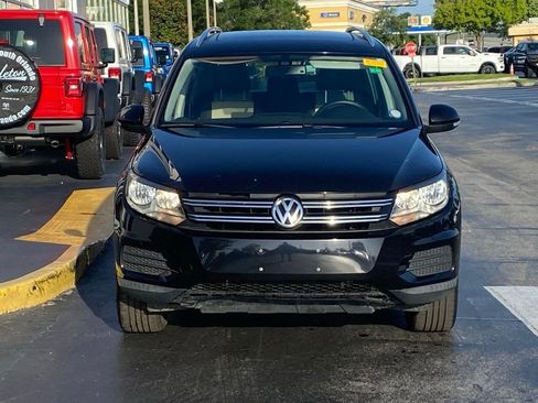 Used 2017 Volkswagen Tiguan Wolfsburg Edition AWD/4WD image 3