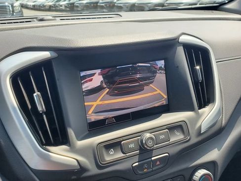 Used 2023 GMC Terrain SLE FWD image 28